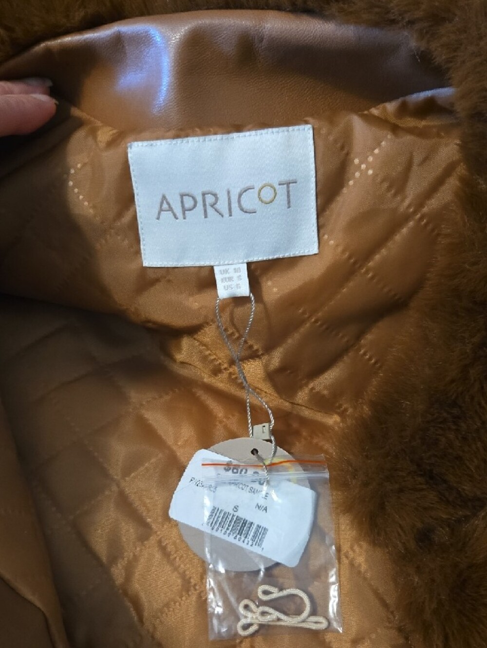 APRICOT Plush Faux Fur Vest in Chestnut Brown - Picture 3 of 4